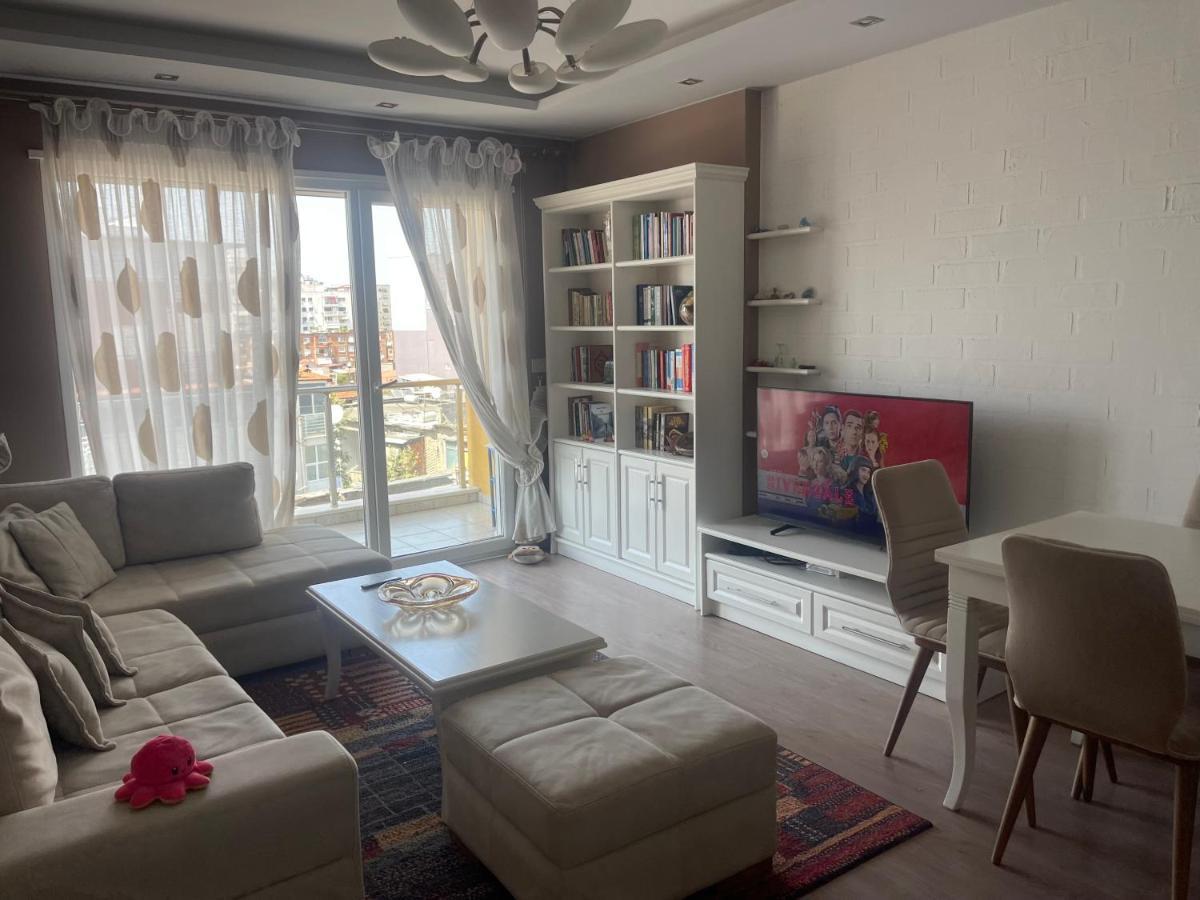 Anna'S Apartment 2 Tirana Bagian luar foto